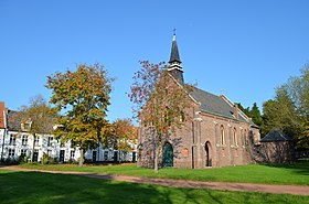 A igreja beguinage (neo-gótica)