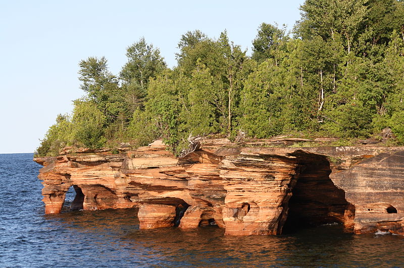 File:Devils Island Seacaves Lake Superior.jpg