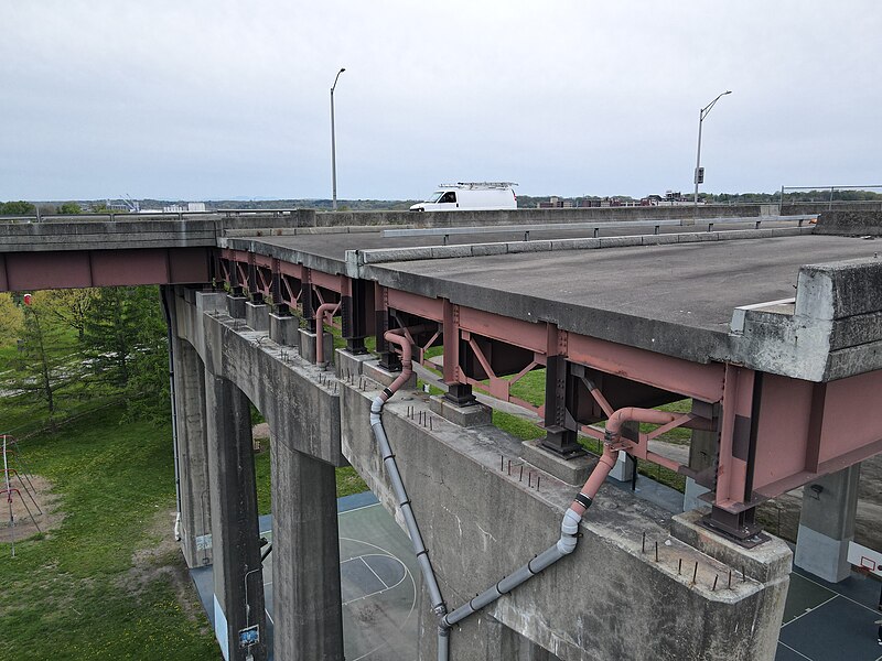 File:Dunn Memorial Bridge Unfinished Section from side.jpg