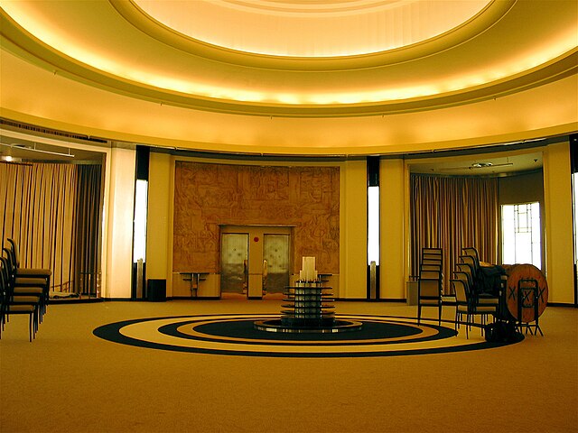 After restoration work was completed, the floor reopened as The Carlu event venue in 2003.