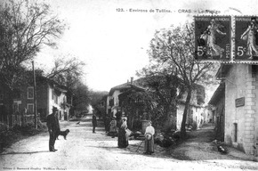 Environs de Tullins, Cras, le village 1912, p 71 de L'Isère les 533 communes - édition J Bernard , Tullins.tif