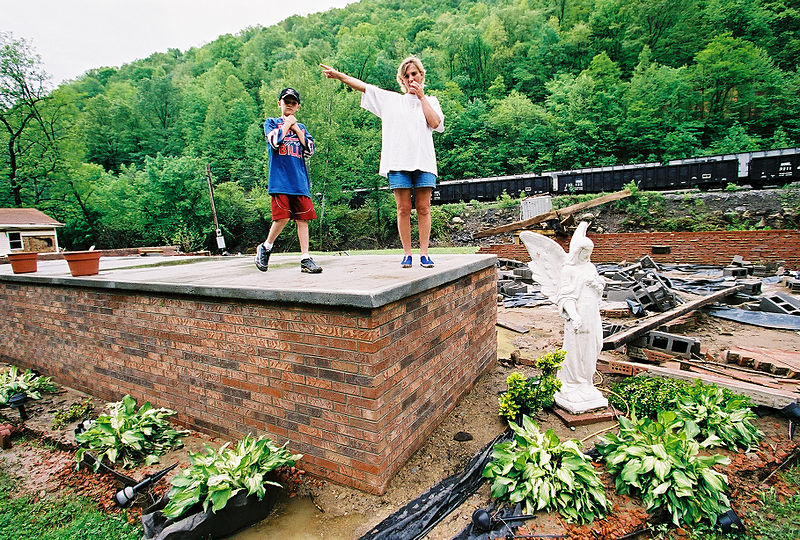 File:FEMA - 13854 - Photograph by Bob McMillan taken on 05-13-2002 in Virginia.jpg