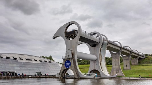 File:Falkirk Wheel Timelapse, Scotland - Diliff.webm