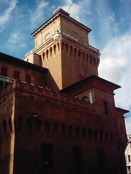 File:Ferrara Castello Estense 14.JPG