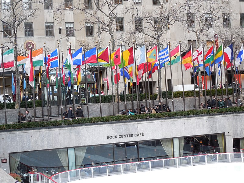 File:Flags at Rockefeller Center.jpg