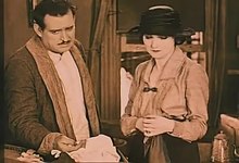 Fichier : Fruit interdit (1921) .webm