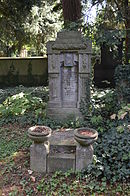 Frankfurt, main cemetery, grave D 399 Fürstenberg.JPG