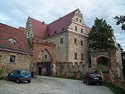 Gola Castle Gola Dzierzoniowska (castle).jpg