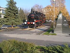 Паротяг-пам'ятник у місті Вінковці
