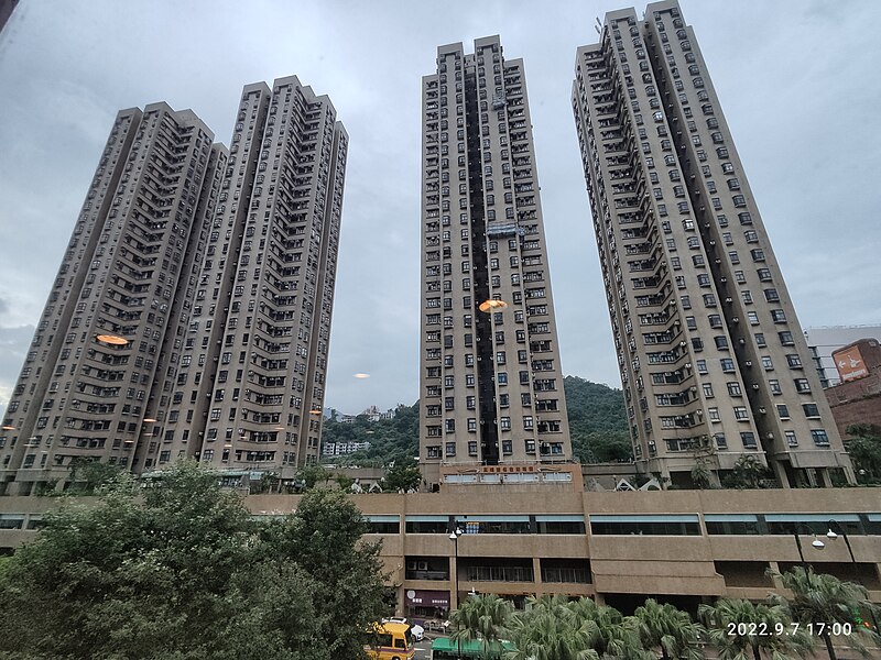 File:HK STD 沙田 Sha Tin 新城市廣場 New Town Plaza view 白鶴汀街 Pak Hok Ting Street n 沙田正街 Shatin Centre Street September 2022 Px3 04.jpg