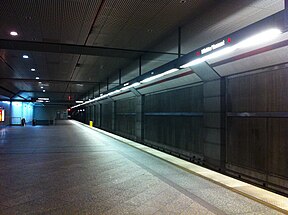 HSY- Los Angeles Metrosu, Wilshire-Vermont, Yukarı Platform.jpg