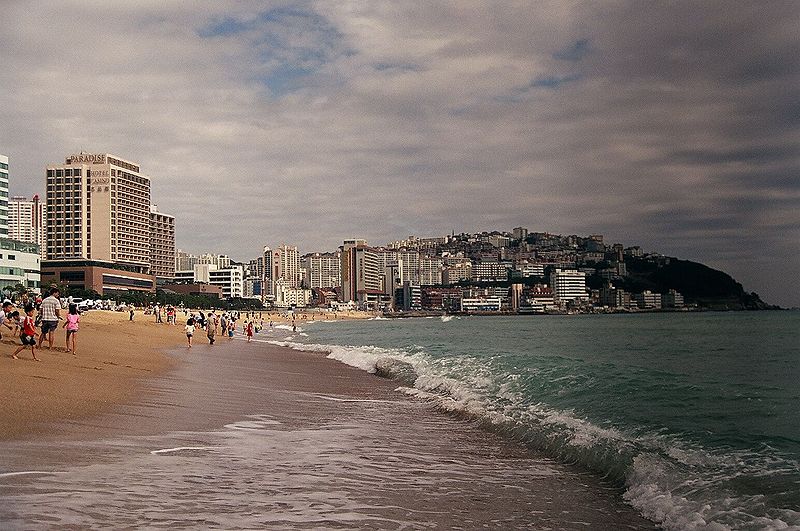 File:Haeundaebeachbusan.jpg