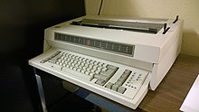 IBM Wheelwriter 15 Series II (20872655808).jpg