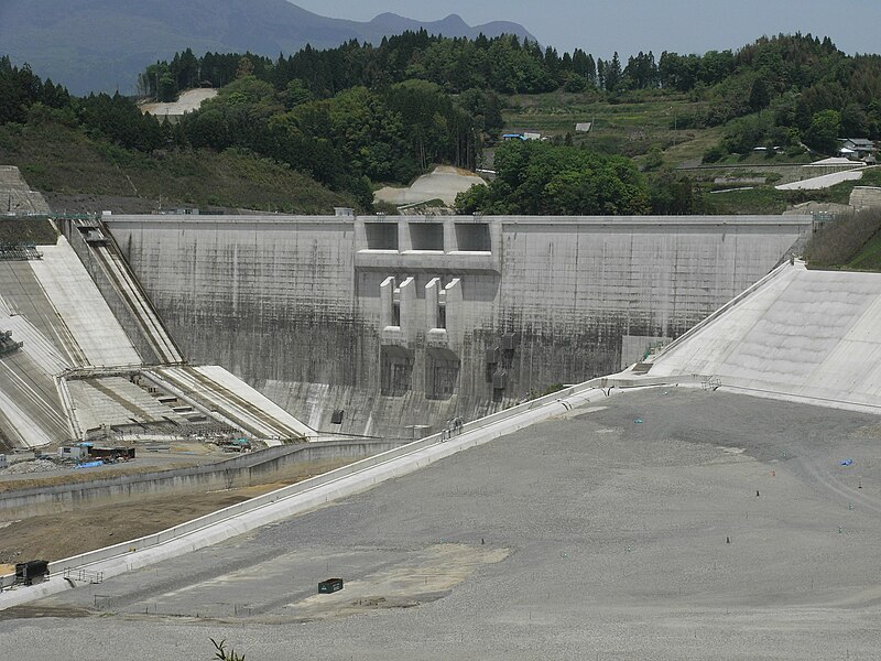 File:Inaba Dam.JPG