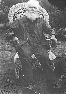 Джа Ху Стаффорд (1834-1913) Аризона, шамамен 1910.jpg