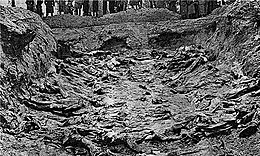 Massacre de Katyn 1.jpg