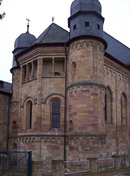 File:Kirche Pfaffen-Schwabenheim-2.jpg