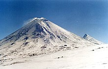 Vista del volcán cubierto por la nieve