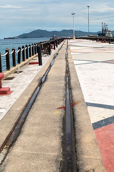 File:KotaKinabalu Sabah NBR-tracks-at-JesseltonPoint-04.jpg