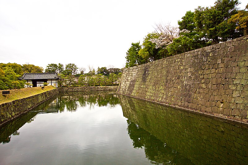 File:Kyoto, Nijo-Castle - panoramio (2).jpg