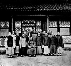 LE-SHEN-LAN AND HIS PUPILS.jpg
