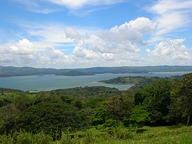 Suuntaa-antava kuva artikkelista Lac Arenal