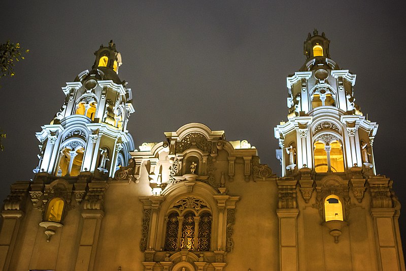 File:Lima, Peru…Miraflores Church (8444356182).jpg