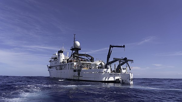 Deep Submersible Support Vessel DSSV Pressure Drop and DSV Limiting Factor at its stern