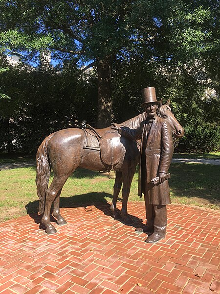 File:Lincoln Statue at Lincoln's Cottage.jpg