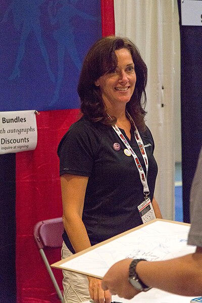 File:Linda Ballantyne 2013.jpg