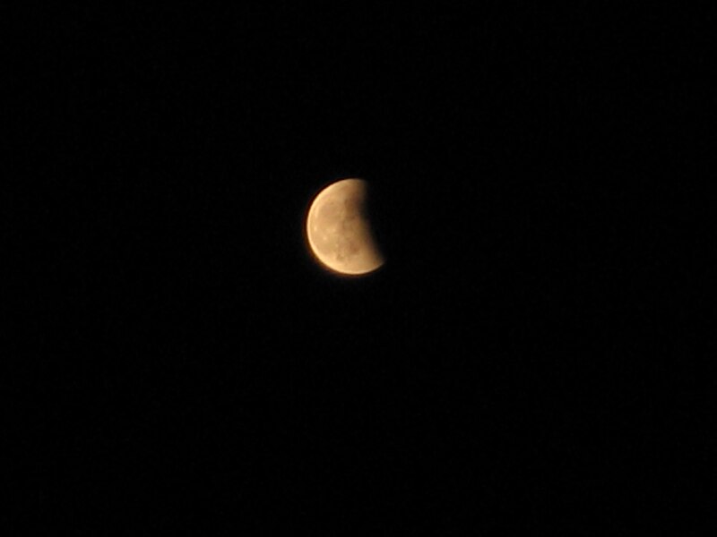 File:Lunar Eclipse in Hefei.JPG