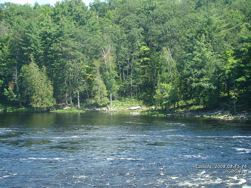 File:Magnetawan River - panoramio.jpg