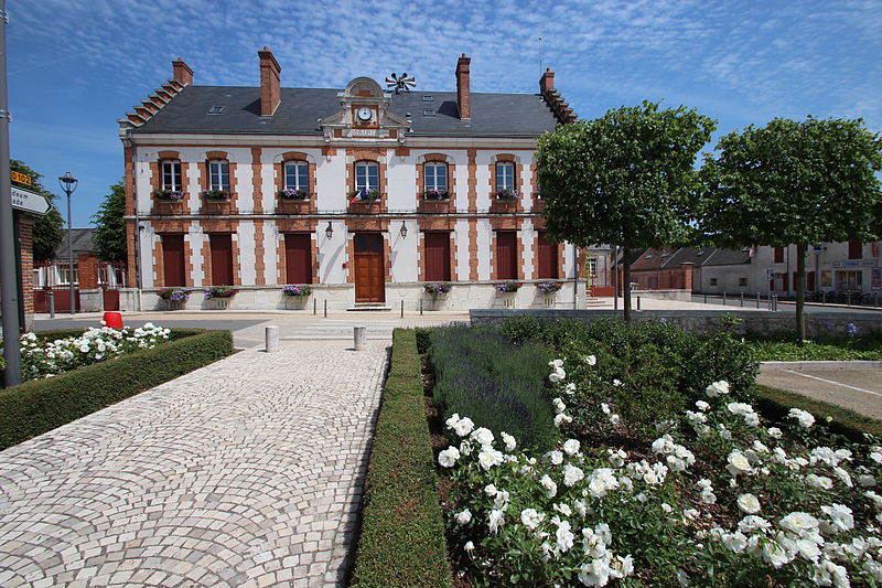 File:Mairie de Gidy en juin 2014 - 2.jpg