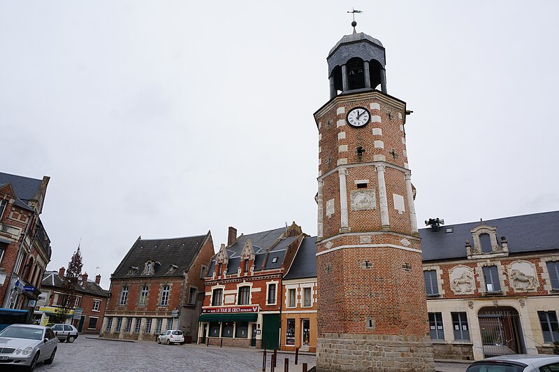 File:Mairie et beffroi 07720.JPG