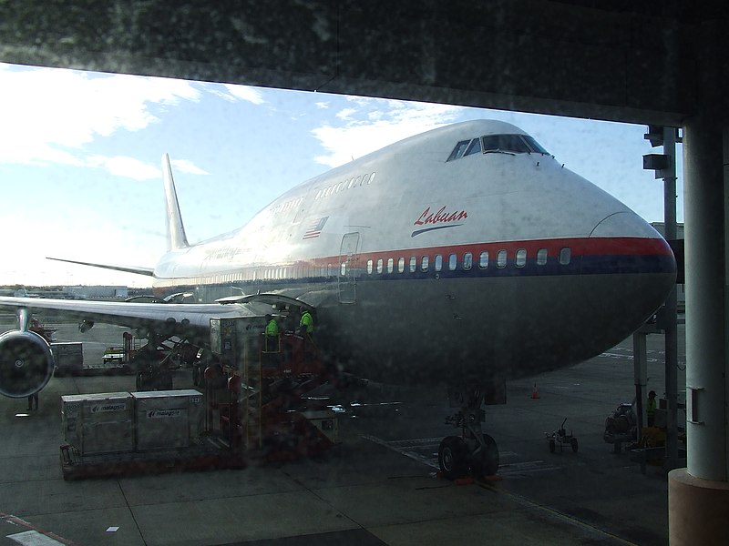 File:Malaysia Airlines 747 (3722658290).jpg