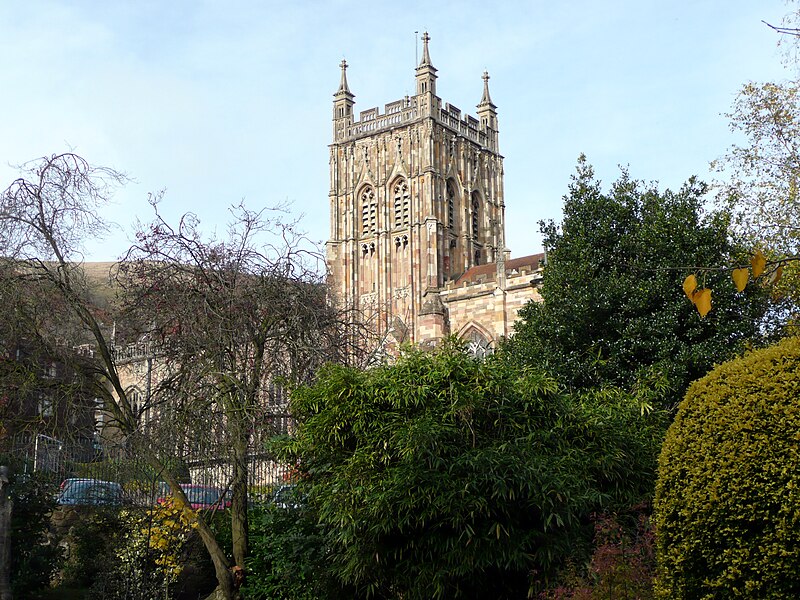 File:Malvern Priory Church (3281686848).jpg