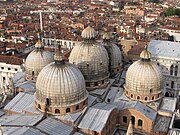 Die fünf großen Kuppeln von San Marco in Venedig