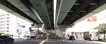 流通センター通りと福岡高速4号粕屋線