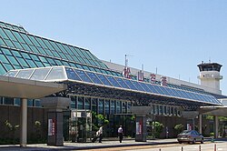 Matsuyama Airport Terminal Bldg 20090807-001.jpg