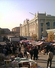 Караван душанбе. Мехргон Душанбе. Рынок Мехргон в Душанбе. Таджикистан базар Караван. Старый Душанбе рынок.