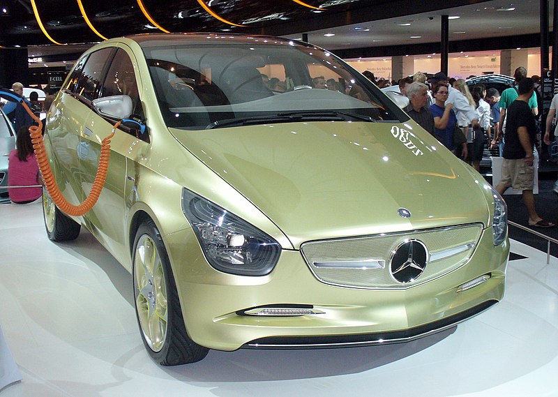 File:Mercedes-Benz BlueZero E-Cell.JPG