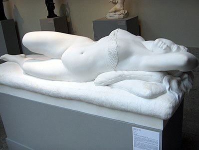 Messaline (1884), 185 × 60 × 50 cm, musée des Beaux-Arts de Rennes.