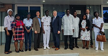 Epidemiologist Michael Osterholm at Ghana molecular research lab