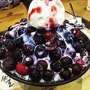 Bingsu beri campur