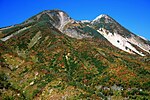 Mont Haku depuis la crête d'Okura 2008-10-02 s2.jpg