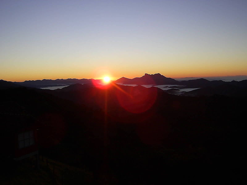 File:Nascer do Sol no Parque Nacional de Itatiaia 02.JPG