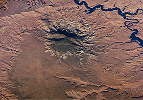 Montaña Navajo vista desde el espacio.