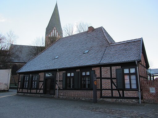 Neubukow Kirchenstraße 2012-01-26 048