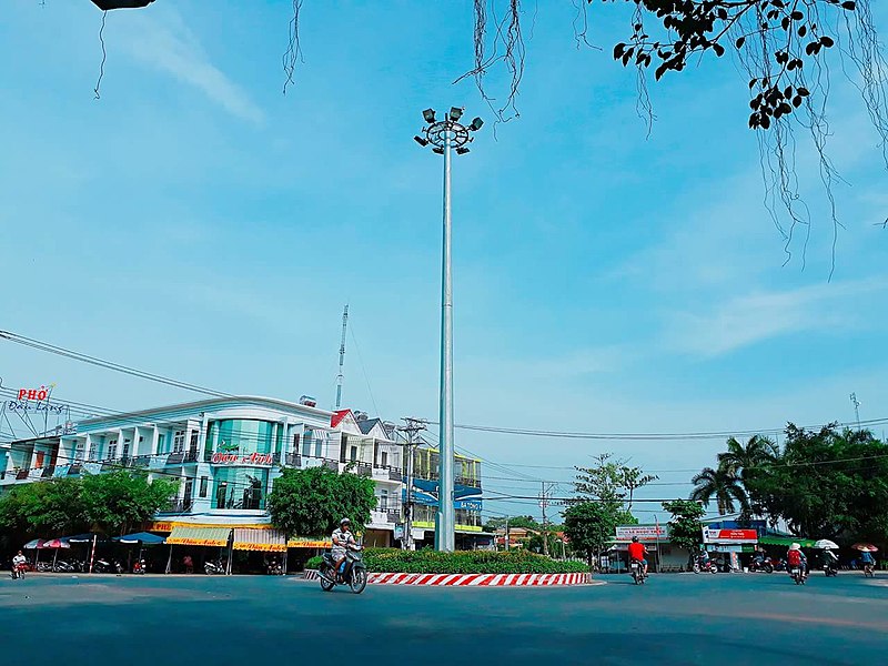 File:Nga Nam Tan Thanh.jpg