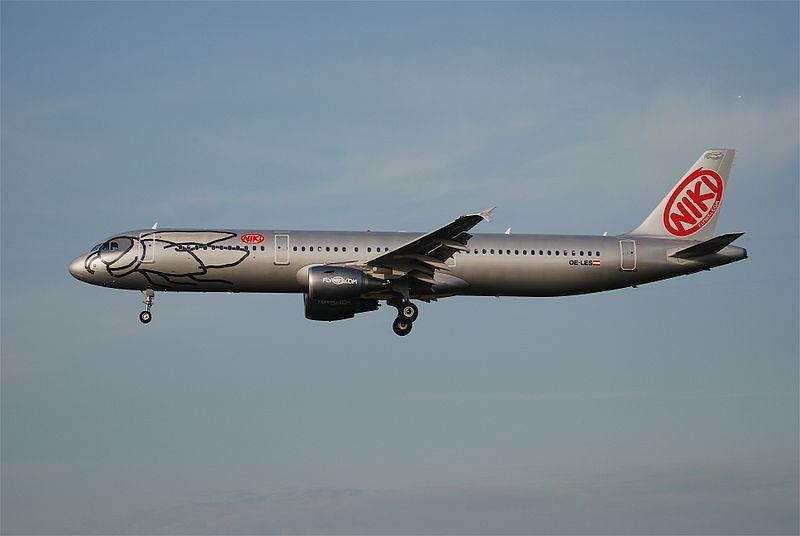 File:Niki Airbus A321, OE-LES@ZRH,22.08.2008-527bc - Flickr - Aero Icarus.jpg